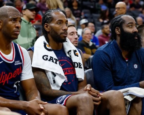 „Jsem stejně zmatený jako vy,“ vzkázal Harden po šokující zprávě o odchodu ikonického Paula z Clippers