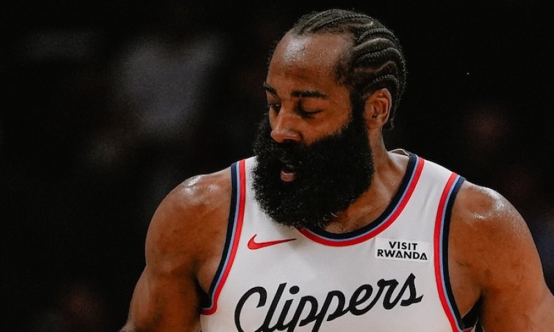 Harden překonal Carmela Anthonyho a vstoupil mezi absolutní legendy. Je to požehnání, říká hvězda, jež brzy sekne i O'Neala