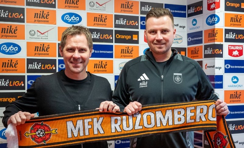 Po reprezentaci Slovensko: Köstl míří na dobře známou adresu, kde se setká se svým bratrem