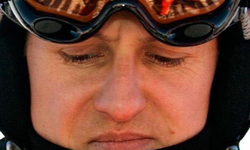 Schumacher už není upoután jen na lůžko. Podle britského tisku sleduje F1, zůstává ale odkázaný na péči