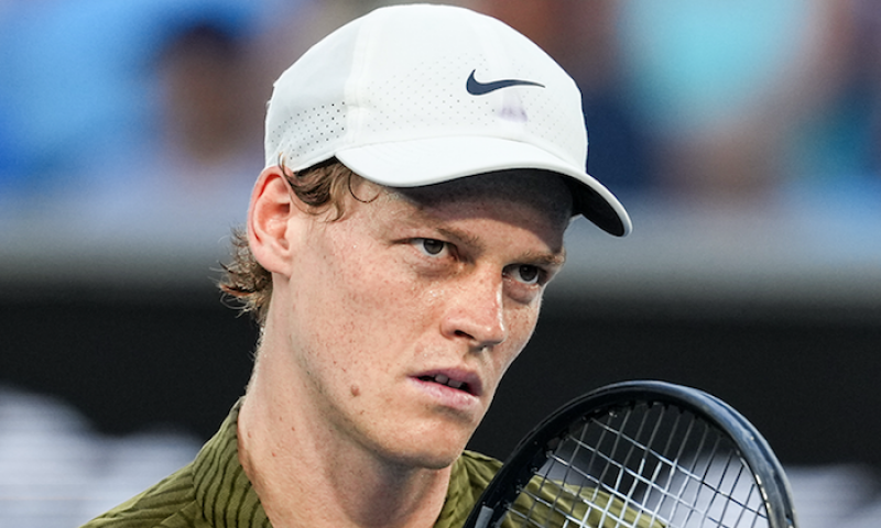 Po obří krizi přišla úleva. Sinnera nyní hřeje 18 výher za sebou a tři čtvrtfinále na Australian Open v řadě