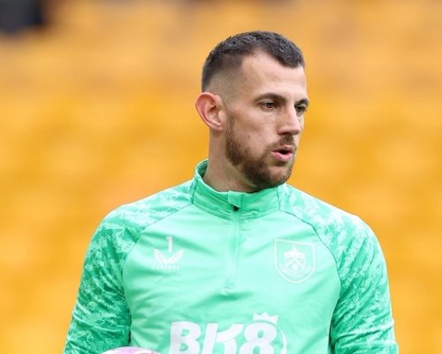 94 zákroků, respekt celé ligy. Exsparťan Dúbravka čaruje v Premier League, přitom je v ní nejstarší a nejlevnější brankář