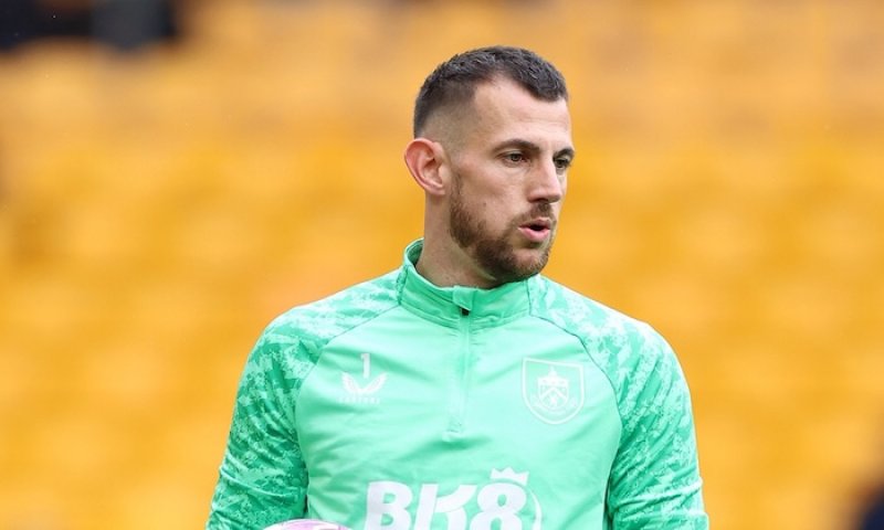 94 zákroků, respekt celé ligy. Exsparťan Dúbravka čaruje v Premier League, přitom je v ní nejstarší a nejlevnější brankář