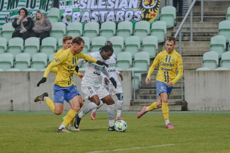 Slavia vyhrála zimní šachy o karvinské opory. Plzeň musí hledat posily jinde