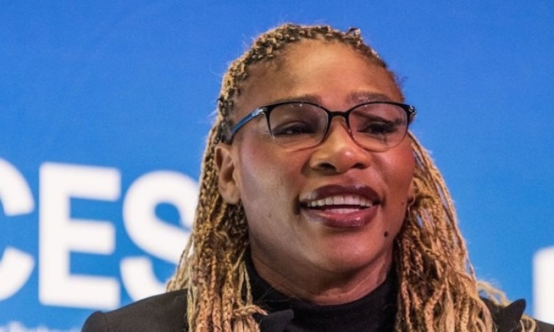 Serena se zastala rozbité rakety Coco Gauff a nabídla jí lekci "jedním švihem po serenovsku"