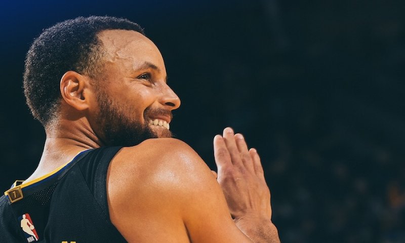 Další legenda padla. Curry už je 19. nejlepším střelcem NBA a do konce této sezony ještě může seknout sedm ikon