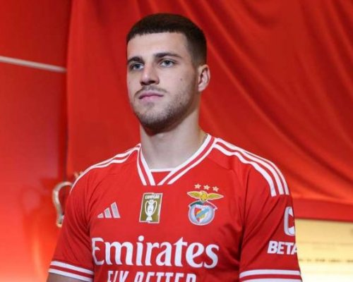 Velké rošády v kádru sešívaných: Kdo zůstal doma a proč se odkládá návrat hvězdy?