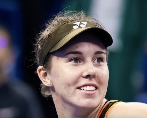 Anisimová si vyměnila roli s Gauffovou a starší z Američanek je poprvé v kariéře světovou trojkou, Nosková se blíží TOP 10