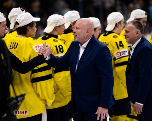 Stříbrná tečka a konec jedné éry. Patrik Augusta se s dvacítkou loučí, míří zpět do klubového hokeje