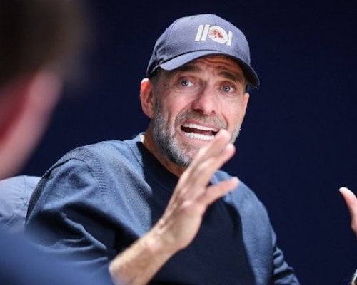 Návrat, který dojme Liverpool: Klopp znovu na Anfieldu, i když jen na chvíli. A spolu s ním i Gerrard, Dudek nebo Hyypiä