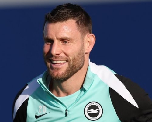 Nezničitelný Milner! Ve 40 letech dorovnal Barryho rekord a brzy bude nejvytíženějším hráčem v historii Premier League