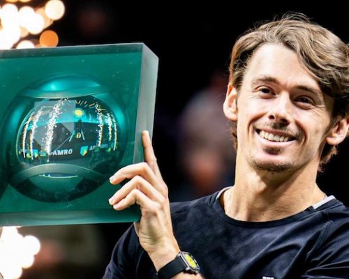 Tři finále v řadě! Šťastný De Minaur konečně zlomil rotterdamské prokletí a raduje se z prvního halového titulu kariéry