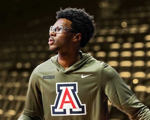 Arizona má famózní bilanci 22-0, nejmladší syn LeBrona ale hned tak debutovat nebude, i když dělá pokroky