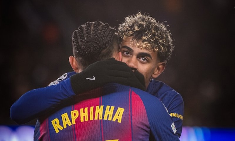 Yamal překonal Maradonu dřív, než stihl definitivně dospět. Pravdou však je, že na to potřeboval mnohem víc prostoru...