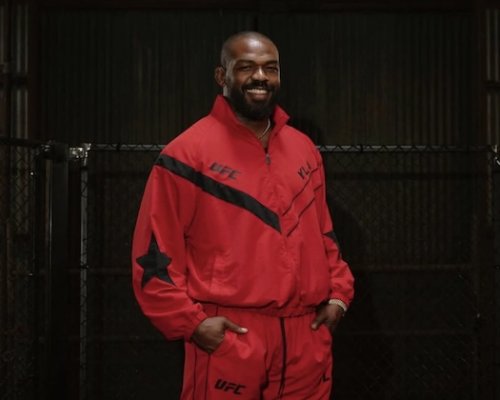 Šampion, jenž ví, kdy odejít? "Možná je lepší skončit ve správný čas, než dopadnout jako ti, co jednou vyhrají a jednou prohrají," tvrdí Jones