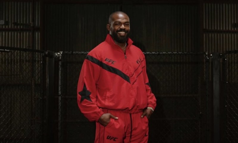 Šampion, jenž ví, kdy odejít? "Možná je lepší skončit ve správný čas, než dopadnout jako ti, co jednou vyhrají a jednou prohrají," tvrdí Jones