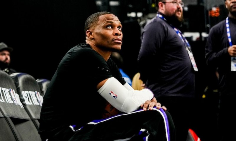 Legendární rozehrávač Westbrook patří mezi nejkomplexnější hráče historie, v asistencích už přeskočil i Nashe