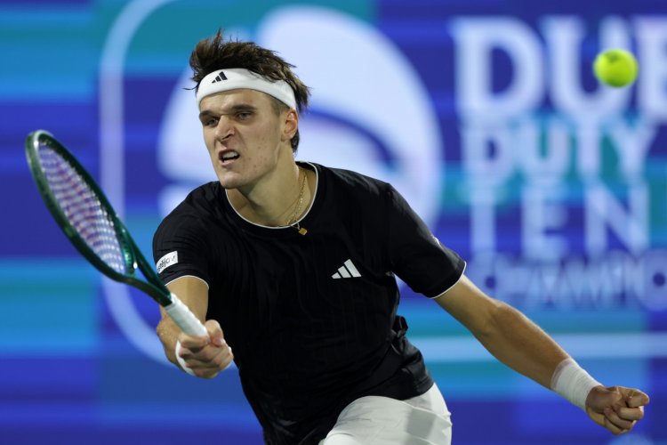 Menšík už má top 10 na dosah. Žebříčkem poskočili i další Češi, naopak Macháč strádá