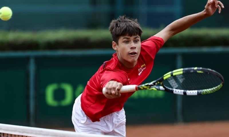 Alcaraz 2.0? Rodinná dynastie roste dál. Mladší bratr světové jedničky dominuje a fanoušci už vidí budoucí derby