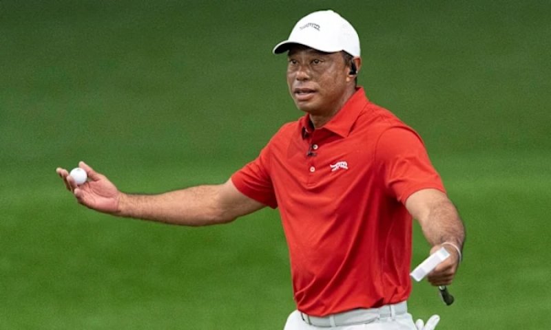 Woods kolegům zkazil týmovou indoor ligu, ale chce na Masters: Snažím se hrát, ale tohle tělo už se neregeneruje jako v pětadvaceti