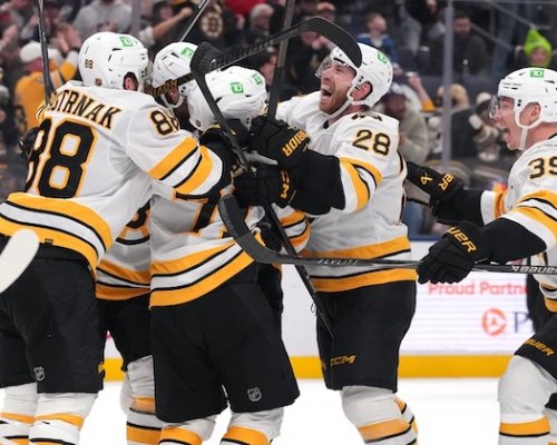 Bruins zažili jeden z nejslavnějších obratů v historii. Čtvrtý nejpozdější vyrovnávací gól Bostonu za posledních 30 let dal Zacha