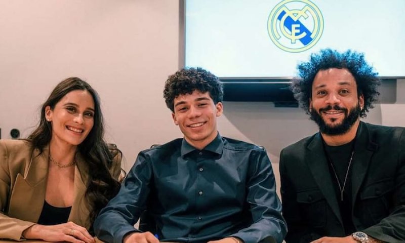 Nová budoucí hvězda Bílého baletu? Šestnáctiletý syn Marcela rozdává gólové lekce, naposledy vstřelil hattrick během 35 minut