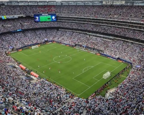 16 stadionů pro MS ve fotbale 2026: Kde se odehraje finále a který je nejmodernější?