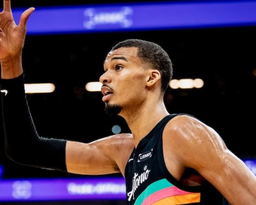 Další výbuch francouzského obra! Ligový vládce v počtu doskoků Wembanyama poslal do pekel Mavericks