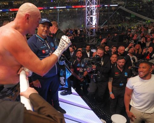 Deset let čekání a pořád nic. Fury s Joshuou jsou znovu na různých stranách a čas se pořád krátí