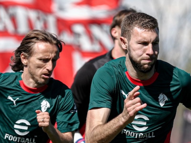 Jde vůbec majitelům AC Milán o vítězství? V centru kritické bouře se ocitli i Ibrahimović s Allegrim...