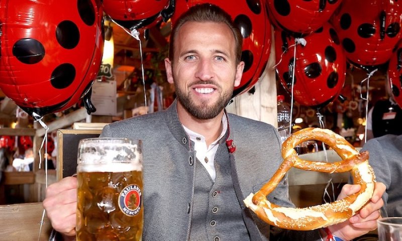 52 gólů a útok na Zlatý míč! Kane je podle Crouche reálným kandidátem na věhlasné ocenění