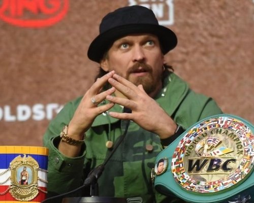 Usyk brzdí velký střet: ať se nejdřív pobijí Fury s Joshuou, vzkazuje nikdy neporažený šampion