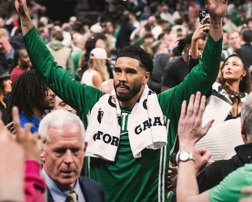 Celtics explodovali a překonali klubový rekord: v první čtvrtině proti Miami zaznamenali bostonští démoni trojek 53 bodů