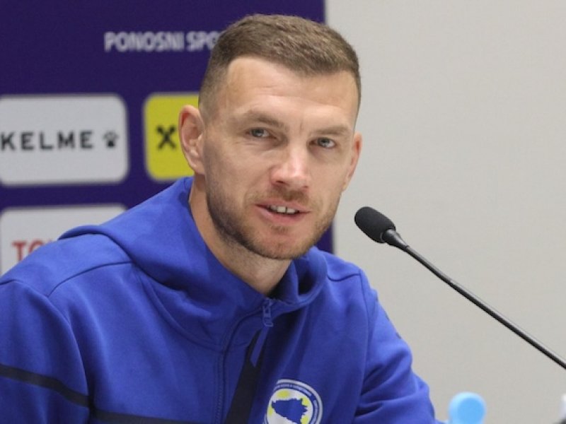 Bosna bere na MS tým plný legionářů. Nechybí legendární Džeko, došlo i na hráče z české ligy