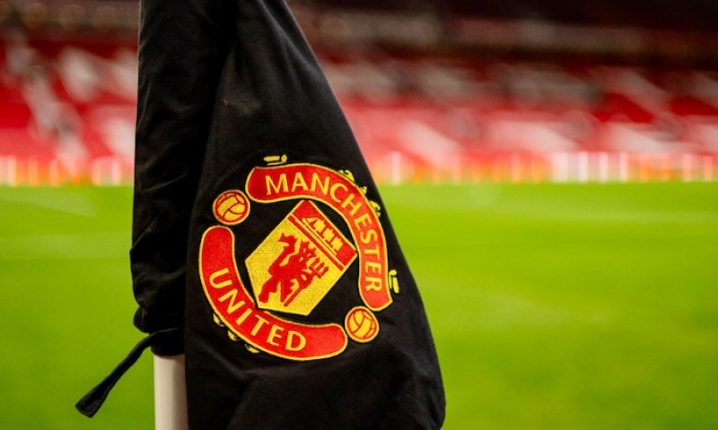 Poklad z Old Traffordu je na prodej. Nápis Manchester United může stát miliony. Co Ronaldovy kopačky z koše?