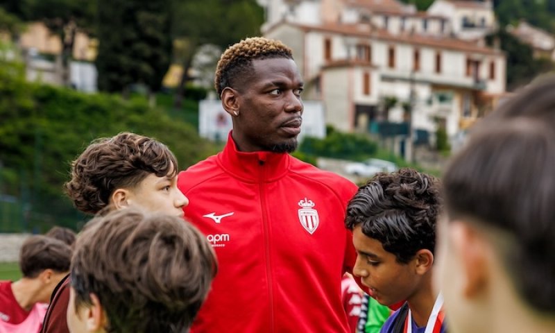 Pogba pálí do vlastních řad: Rudý ďábel Fernandes by prý na jiném místě sahal po Zlatém míči