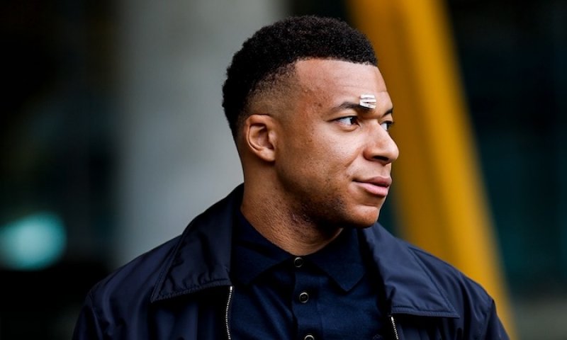 Jedno kliknutí, které zvedlo celé San Bernabéu: Mbappé přilil olej do ohně a v Madridu rozjel spekulace o Mourinhovi