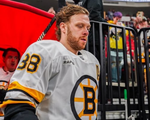 Výbuch Bruins! Sabres jsou téměř po 20 letech blízko postupu. "Ztracená příležitost, je to nepřijatelné," smutní Pastrňák