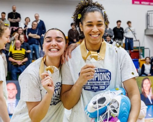 Dynastie pokračuje. Už 16 let nemá liga jiného mistra než USK. "V klubu jsou na tituly zvyklí, ale pro mě je to dost speciální," hlásí Bašta