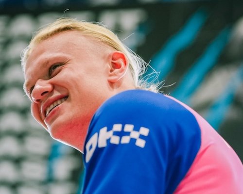 Haaland pod palbou: reklama na pivo před mistrovstvím světa vyvolala v Norsku bouři