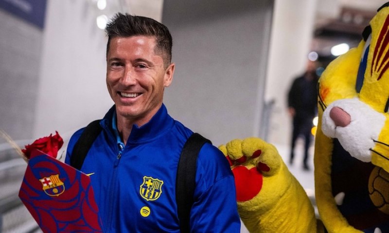 Lewandowski do Juventusu? Legendy včetně Ravanelliho říkají ne, důvěru má dostat Vlahović