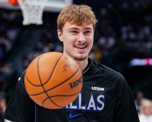 Nováček roku NBA? Vycházející hvězda Mavericks těsně porazila svého "bráchu" a nejlepšího trojkaře sezony