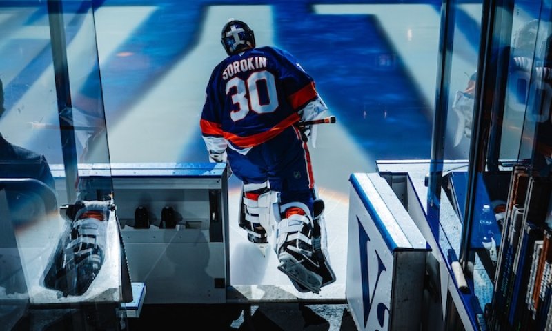 Kdo je v NHL králem brankoviště? O prestižní Vezina Trophy bojují Sorokin, Swayman a Vasilevskiy