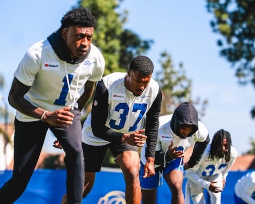 Obrovsky sledovaný NFL draft 2026: šoky, trefy do černého i transferové přešlapy. Kdo vyhrál a kdo šlápl vedle?