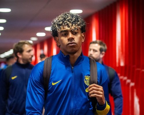 Flick uklidňuje situaci po výbuchu Yamala. Mladá hvězda Barcelony po výhře překvapivě neudržela nervy