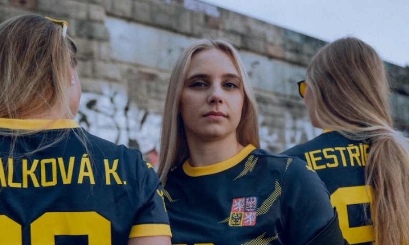 Dresy z ostrého zápasu do aukce! Češky proti Dánsku obléknou speciální edici, fanoušci mohou pomáhat