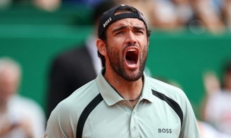 6:0, 6:0 proti hráči světové desítky? Zabiják Berrettini totálně vymazal Medveděva a napodobil Lendla s Federerem