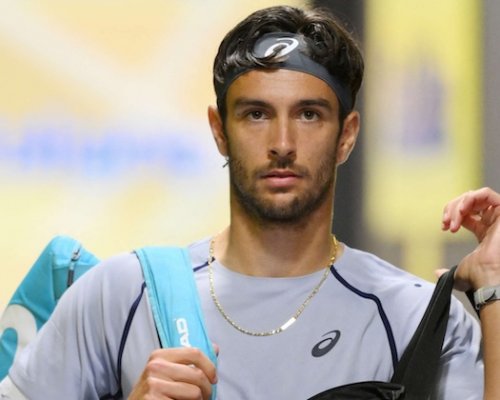 Musetti šel třikrát přes bolest a teď za to zaplatí a vynechá Hamburk i Roland Garros. "Je velmi těžké to přijmout," smutní italská hvězda