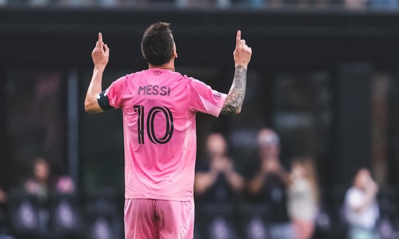 Fanoušci mlčeli, Messi mluvil za všechny. Třináctý gól sezony, další asistence a Miami pokřtilo nový stadion triumfem