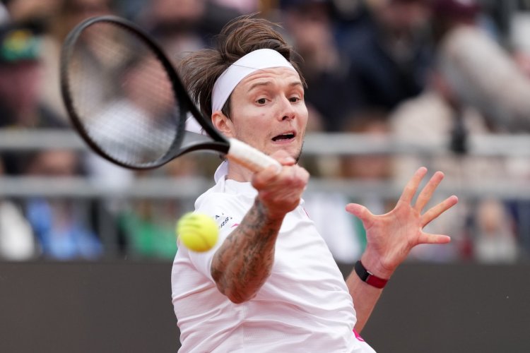 Čtyřhra není tenis, vzkázal Bublik. Co mu vadí na online světu?